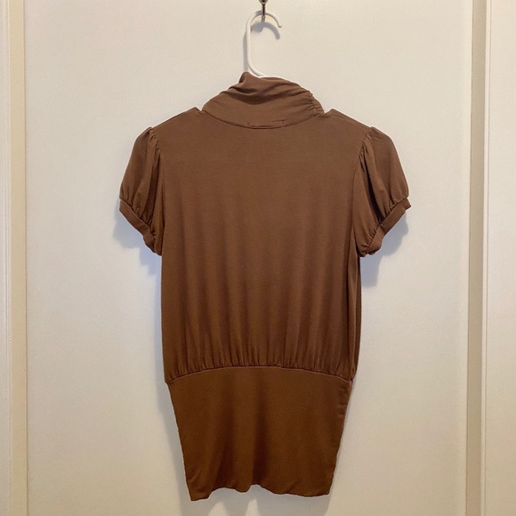 Arden B. Turtle Neck Keyhole Blouse Brown Gems S - Picture 2 of 9